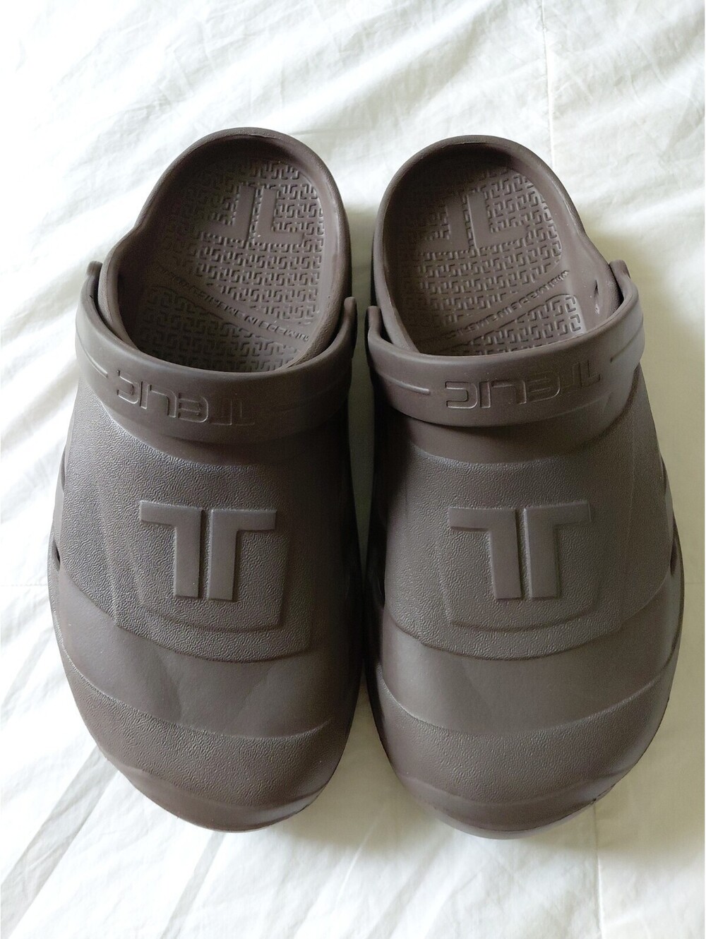 Telic Super Soft Clogs Brown XS (7/8) EUC #752